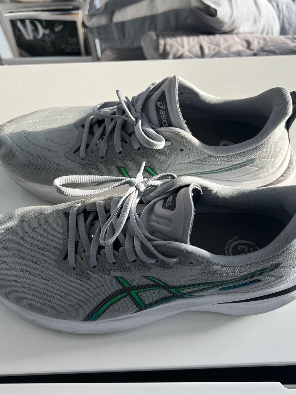 Asics Light Gray Running Shoes with Green and Aqua Accents. Men’s Size 10,